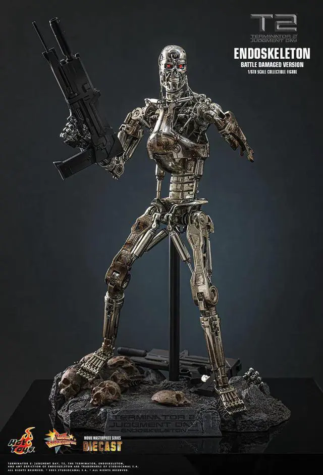 Alt view image 4 of 5 - Figure Hot Toys MMS840D77 - Terminator 2 : Judgment Day - Endoskeleton Battle Damaged Version