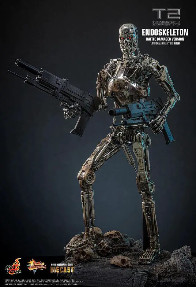 Alt view image 5 of 5 - Figure Hot Toys MMS840D77 - Terminator 2 : Judgment Day - Endoskeleton Battle Damaged Version