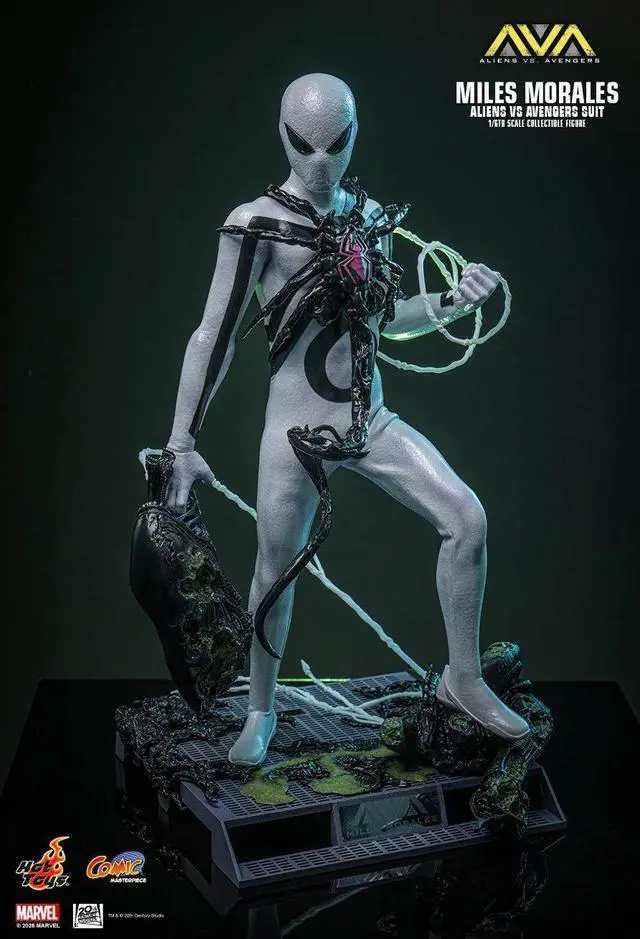 Alt view image 5 of 5 - Figure Hot Toys CMS027 - Marvel Comics - Alien Vs. Avengers - Miles Morales Alien Vs. Avengers Suit