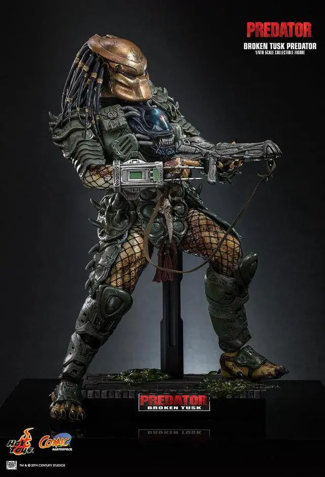 Alt view image 4 of 5 - Figure Hot Toys CMS029 - Predator - Broken Tusk Predator
