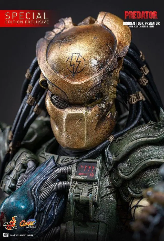 Alt view image 3 of 5 - Figure Hot Toys CMS029B - Predator - Broken Tusk Predator
