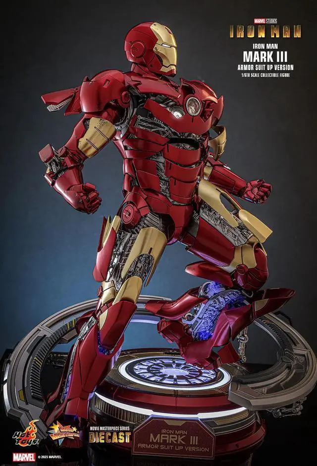 Alt view image 3 of 5 - Figure Hot Toys MMS825D72 - Marvel Comics - Iron Man - Iron Man Mark III Armor Suit Up Version