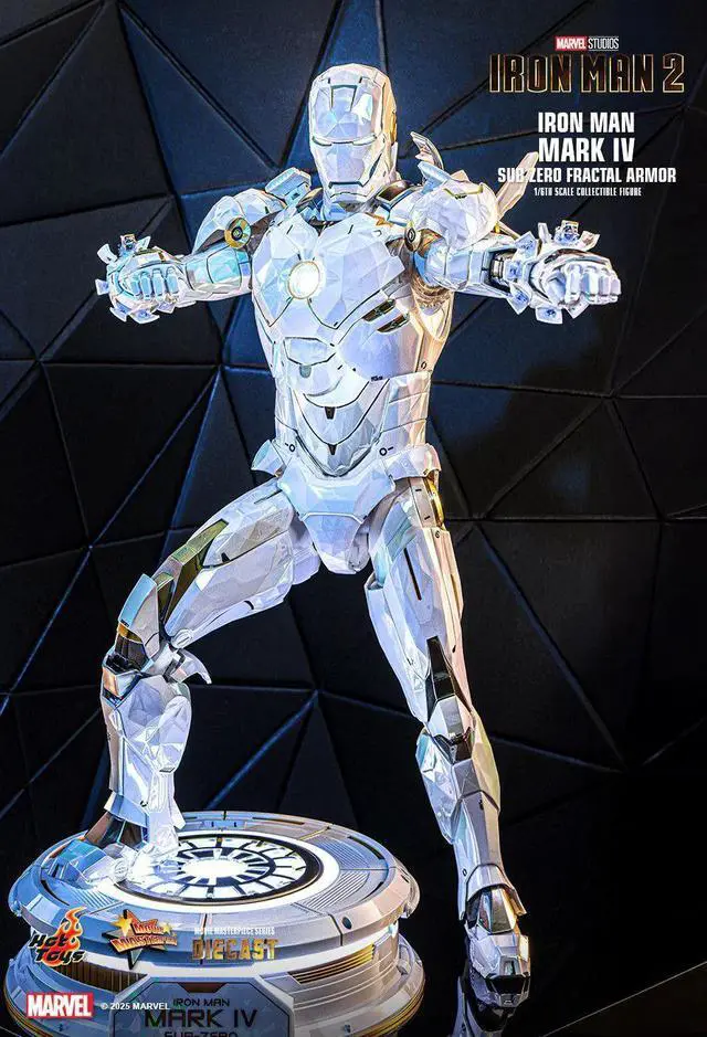 Alt view image 5 of 5 - Figure Hot Toys MMS830D76 - Marvel Comics - Iron Man 2 - Iron Man Mark IV Sub Zero Fractal Armor