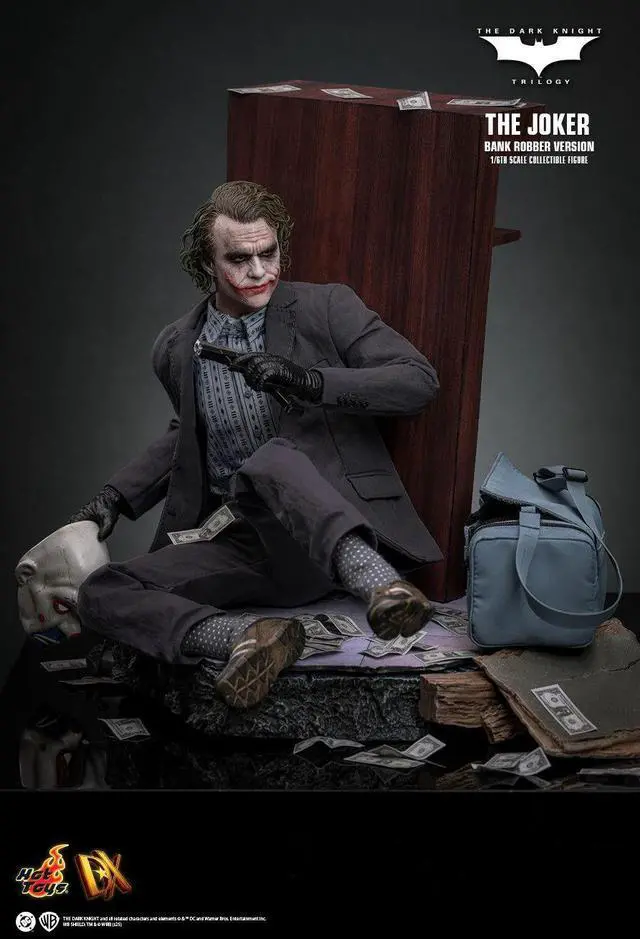 Alt view image 3 of 5 - Figure Hot Toys DX50 - DC Comics - The Dark Knight Trilogy - The Joker Bank Robber Version