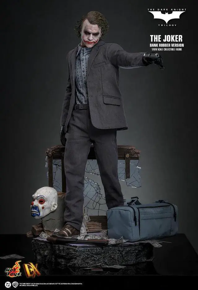 Alt view image 4 of 5 - Figure Hot Toys DX50B - DC Comics - The Dark Knight Trilogy - The Joker Bank Robber Version