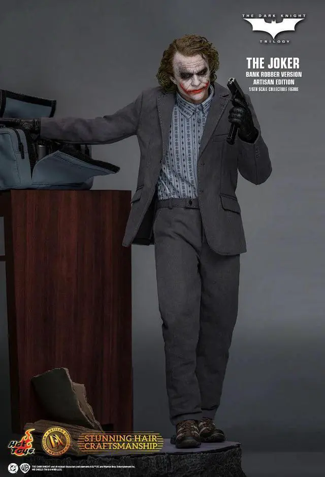 Alt view image 4 of 5 - Figure Hot Toys DX51 - DC Comics - The Dark Knight Trilogy - The Joker Bank Robber Version