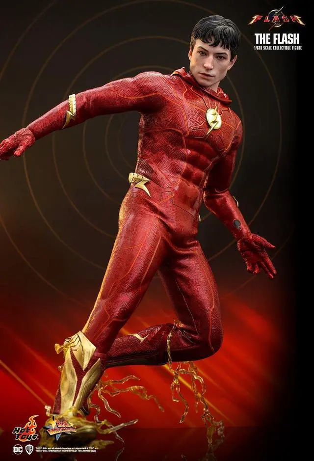 Alt view image 3 of 7 - Figure Hot Toys MMS713 - DC Comics - The Flash - Flash Standard Version