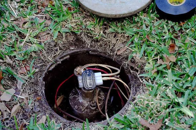 Alt view image 6 of 6 - Scotchlok Moisture Guard Weatherproof, UV-Resistant Connector for 2-3 Wires, 16-14 AWG (solid/stranded), 25 per bag