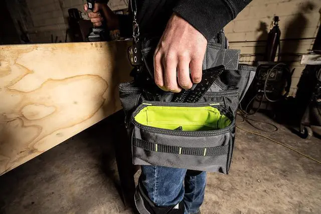 Alt view image 6 of 7 - TrapJaw Pro Framing Tool Rig with Spring-Loaded Technology, Premium Tool Belt, Fits Waists Up to 50 Inches,Black
