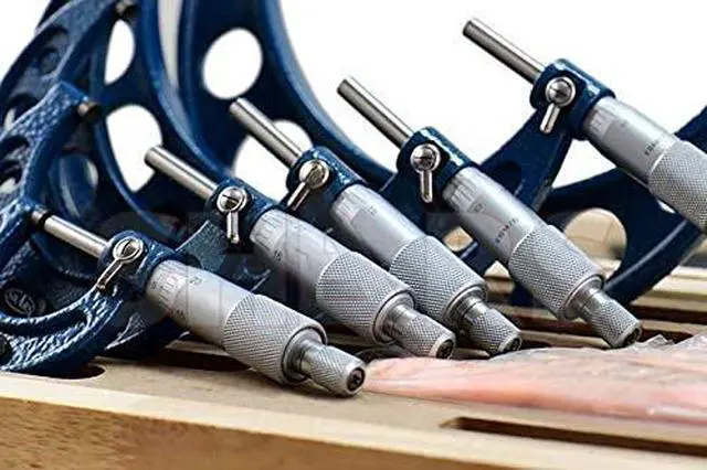 Alt view image 4 of 7 - 0-6" Premium Outside Micrometer 0.0001" Precision Solid Metal Frame Carbide Tip 6 pcs Set 303-2653N R)