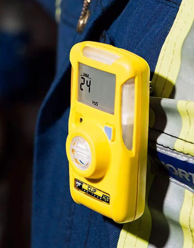 Alt view image 2 of 4 - Corded Electric BWC2-H BW Clip Single Gas H2S Monitor, 10/15 (1 Pack)