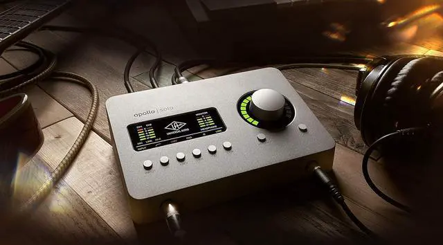 Alt view image 2 of 7 - Apollo Solo USB Heritage Edition