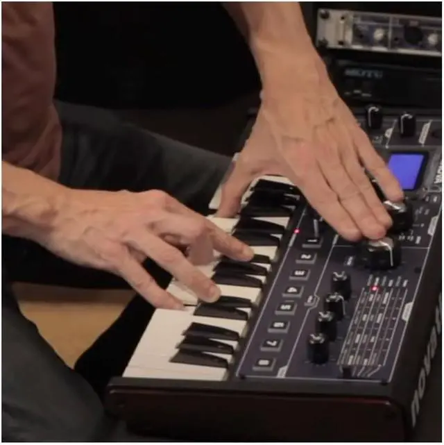 Alt view image 2 of 7 - MiniNova Analogue Modelling Comt 37 Mini-key Synth  Tough, comt, powerful mini-synth with pitch-correcting effect vocoder, 256 onboard sounds and five effects per voice layering Blue