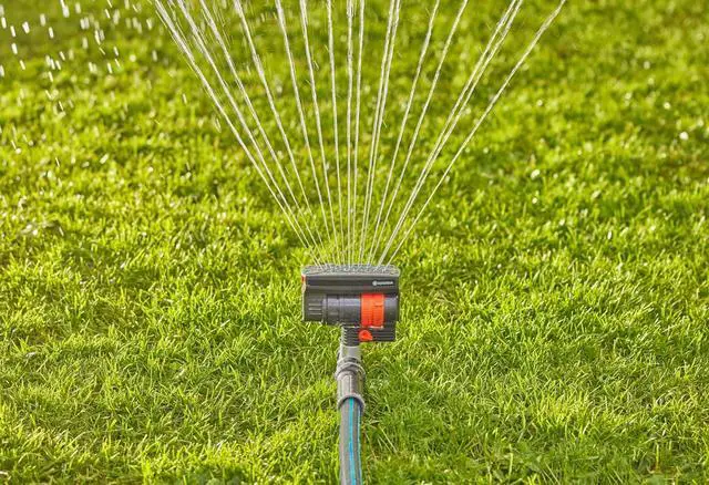 Alt view image 5 of 7 - 20575 | Up to 2300 sq ft - ZoomMaxx Adjustable Oscillating Sprinkler on Metal Step Spike for Watering Large Area Lawn with US Hose Threads, Yard and Garden. Quick Connects