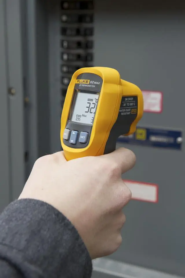 Alt view image 2 of 3 - Fluke 62 Max Industrial Infrared Thermometer, -22 to +932 Degree F Range, Single Laser Targeting, 10:1 Distance To Spot Ratio, IP54 Rating, (Not For Human Temp)