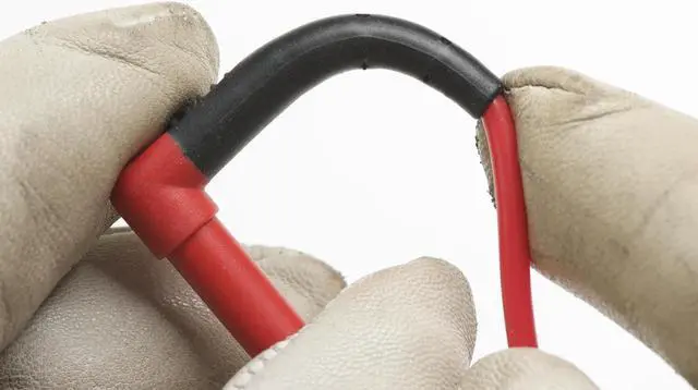 Alt view image 4 of 7 - Fluke TL175E TwistGuard Double Insulated Silicone Test Lead Set with Removable 4mm Lantern Tips, 2mm Diameter Probe Tips