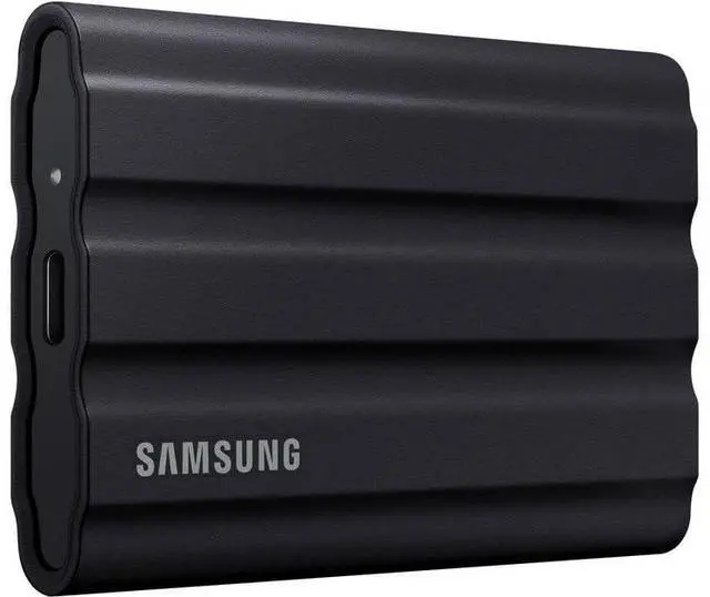 Alt view image 4 of 5 - Samsung Portable SSD T7 Shield, 1TB, USB 3.2 Gen.2, 1050MB/s Read, 1000MB/s Write, Robust External Hard Drive Outdoor for Mac, PC and Smartphone, Black, MU-PE1T0S/EU