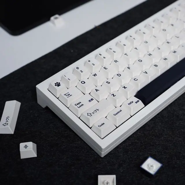 Alt view image 4 of 5 - Gliging Black White Keycaps 133 Keys Cherry Profile Keycap DYE-Sub Suitable for 60/64/68/104 Mechanical Keyboard