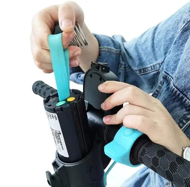 Alt view image 4 of 6 - Eskuta KS-350 Long-Range Electric Powerful Kick Scooter, Removeable Battery