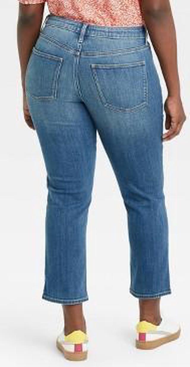 Women's High-Rise Slim Straight Fit Jeans - Universal Thread