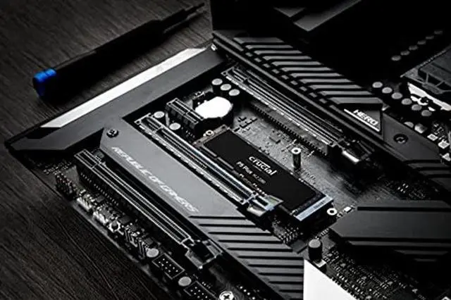 Alt view image 2 of 3 - Crucial P5 Plus 1TB PCIe Gen4 3D NAND NVMe M.2 Gaming SSD, up to 6600MB/s - CT1000P5PSSD8 Solid State Drive