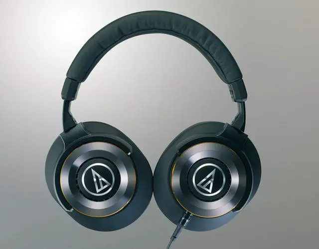 Alt view image 3 of 5 - audio-technica Hi-Res corresponding Headphone Solid BASS ATH-WS1100