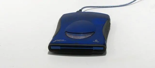 Main image of Iomega Zip 250 MB USB External Drive (PC/Mac)
