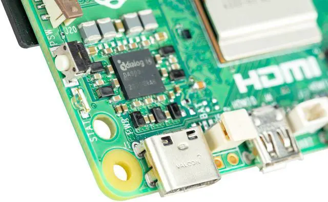 Alt view image 4 of 5 - Raspberry Pi 5 (16GB)