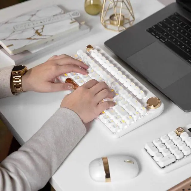 Alt view image 4 of 5 - Azio IZO Wireless BT5/USB PC & Mac Mechanical Keyboard, White Blossom