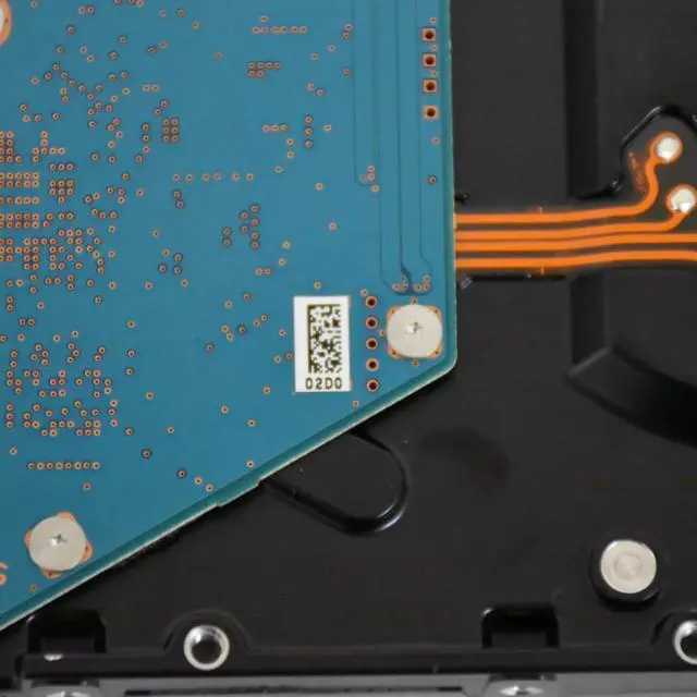 Alt view image 7 of 8 - Dell 829T8 2TB NL SAS 7.2K 6GBPS 3.5" Drive MG03SCA200 HDEPC02DLA51