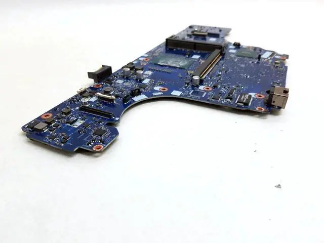 Alt view image 3 of 7 - Dell Precision 15 (7510) Motherboard System Board with Intel i7 Quad Core 2.7GHz CPU - 86PC0