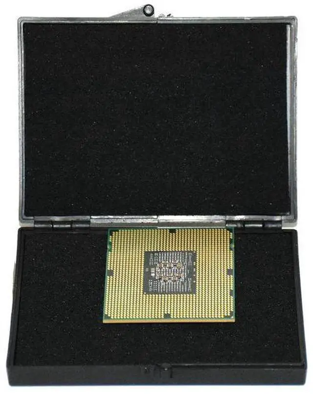 Alt view image 5 of 5 - Intel Xeon E5-2403V2 SR1A8 1.80GHz Quad-Core LGA1356 Server CPU