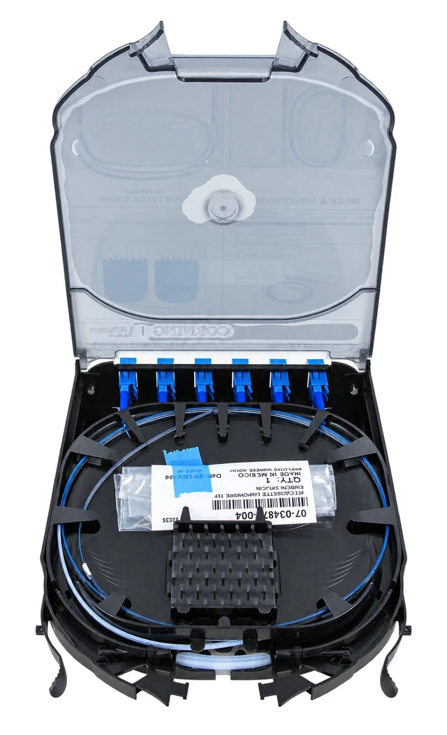 Alt view image 6 of 7 - Corning CCH-CS12-A9-P00RJ Pigtailed Splice Cassette, 12 Fiber, LC Duplex Singlemode (OS2), Ribbon