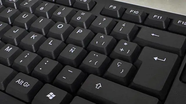 Alt view image 3 of 6 - MANHATTAN Teclado USB Mejorado con Distribución en Español | Escritura Silenciosa, Diseño Ergonómico, Duradero, Compatible con Windows - 181242