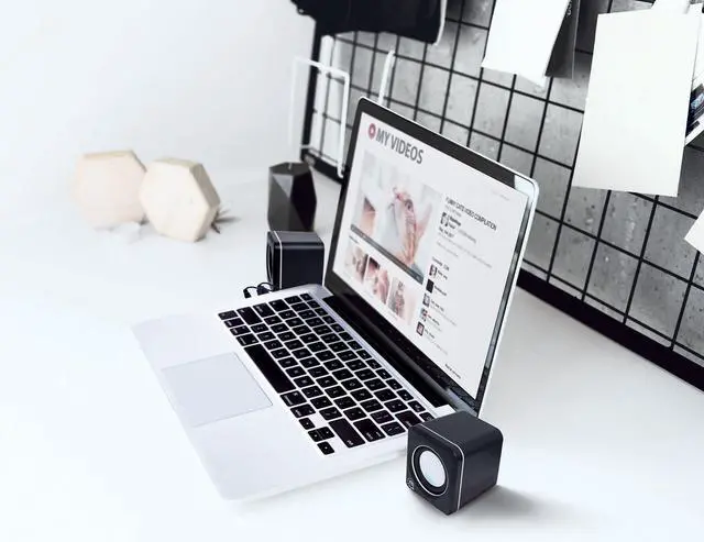 Alt view image 2 of 6 - Manhattan USB Powered Stereo Speaker System - Small Size - with Volume Control & 3.5 mm Audio Plug to Connect to Laptop, Notebook, Desktop, Computer - 3 Yr Mfg Warranty - Black Silver, 166898