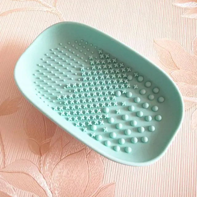 Main image of Oval Soap Holder Shape Silicone Foundation Cleaning Tools Makeup Brush Cleaner Mat Beauty Makeup Tools Green