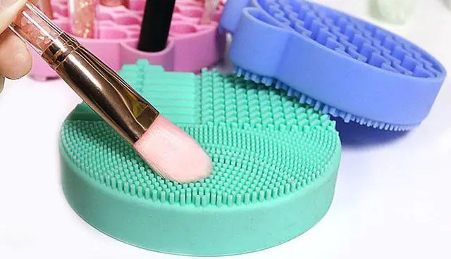 Alt view image 5 of 7 - Cute Bear Shape Silicone Washing Makeup Brush Cleaner and Holder Stand Tool Beauty Cosmetic Tool Purple