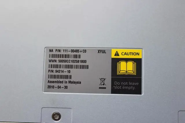 Alt view image 2 of 4 - 111-00485+C0 NETAPP DS4243/4246 IOM3 CONTROLLER MODULE