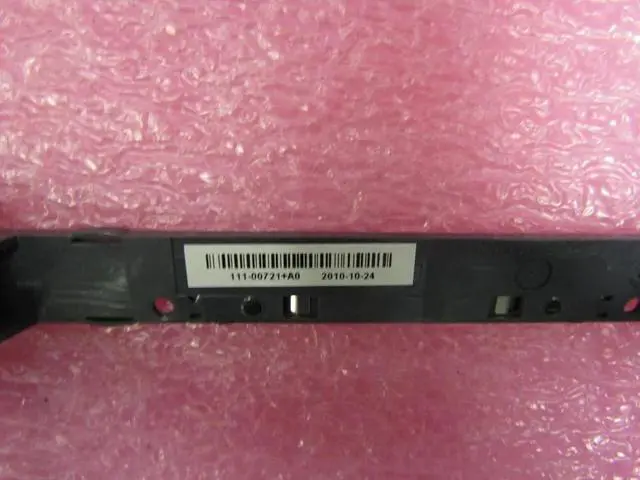 Alt view image 4 of 4 - 111-00721 NETAPP DS2246 2.5" HARD DRIVE TRAY W/INTERPOSER