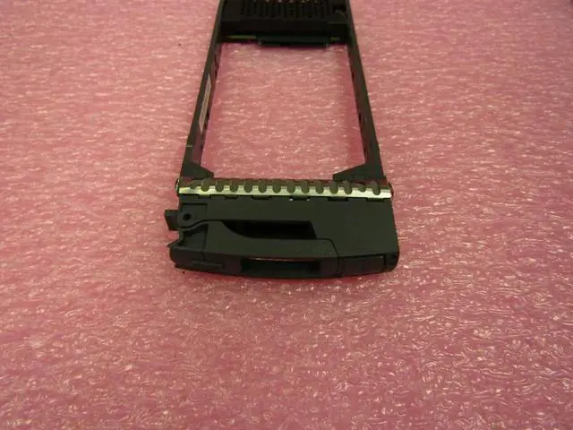 Alt view image 3 of 4 - 111-00721 NETAPP DS2246 2.5" HARD DRIVE TRAY W/INTERPOSER