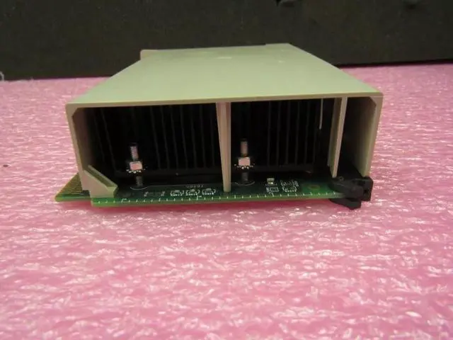 Alt view image 4 of 4 - 501-4849 - Sun 300MHZ Ultrasparc II Module CPU - Processor Unit