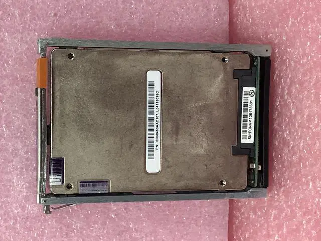 Alt view image 4 of 4 - 005050673 EMC XtremeIO 400GB 2.5" SSD 12G