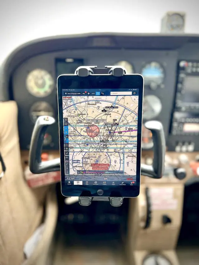 Alt view image 2 of 5 - FlightPro ProAviator Yoke Mount for iPad Pro 12.9", iPad Mini & Phones - for Pilots