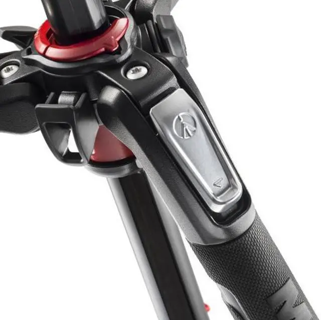 Alt view image 4 of 5 - Manfrotto 190XPRO Carbon Fiber 3-Section Tripod (MT190CXPRO3),Black