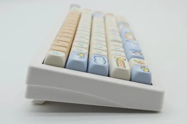 Alt view image 3 of 5 - Cmokifuly MOA Profile Keycaps,Cute Keycaps Duck Custom Keycaps 139 Keys,PBT Dye-sub Keycaps for Mechanical Keyboard Full-size Keycaps Set (Duck)