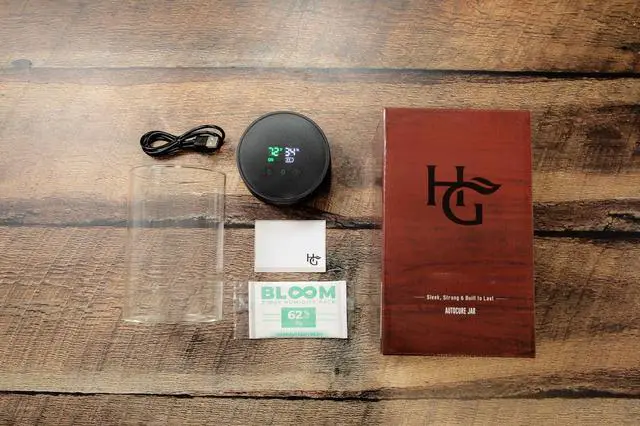 Alt view image 3 of 5 - Herb Guard Auto-Cure Smart Jar and Vacuum Seal Curing Jar with Built In Hygrometer (1 Liter / 2 Oz Capacity) Curing Kit & Child Resistant Container Keeps Herbs and Serving Spices Fresh for Months