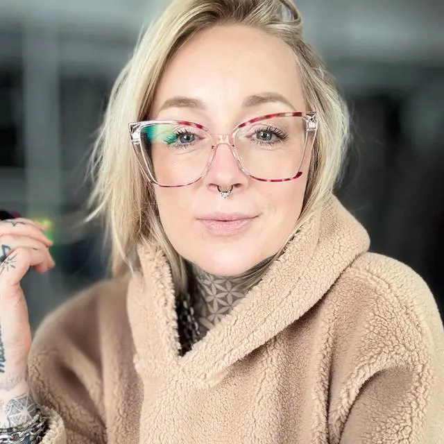 Alt view image 2 of 5 - Zeelool Oversized Blue Light Glasses for Woman Pink Butterfly Eyeglasses Fashion Computer Eyewear Anti Eyestrain Shelia JGT345649-04B