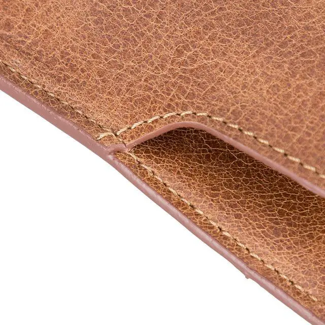Alt view image 5 of 5 - Venito Massa 13,3'' Leather Sleeve