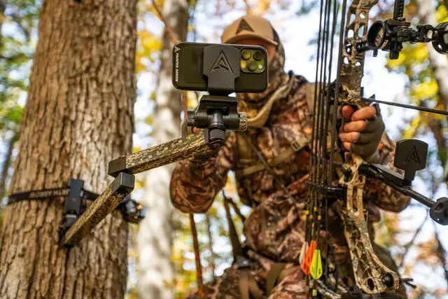 Alt view image 5 of 5 - Painted Arrow MAG-PRO Head Magnetic Cell Phone Tripod Mount, Black