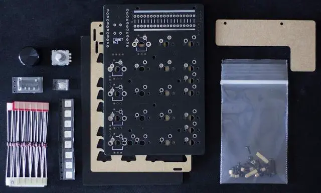 Alt view image 4 of 4 - Tidbit 19 Key Programmable QMK Mechanical Numpad Kit (Black)